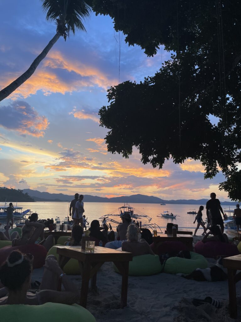 Port Barton coucher de soleil